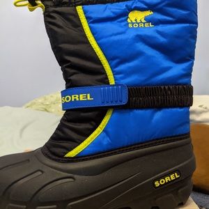 Big boys size 7 Sorel snow boots